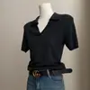 En stock persona de papel adelgazante ~ temperamento minimalista cuello polo suéter de seda helada manga corta de mujer tijeras cuello en V top