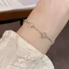 Pulsera cruzada única y elegante, versátil, de diamantes completos superbrillantes, con un diseño minimalista y lujoso, joyería al por mayor