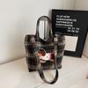 Bolso de lana a cuadros con dálmatas para mujer, bolso de mano de Corea del Sur, informal, de gran capacidad, para invierno, 2024