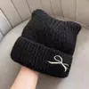 Novo Chapéu de Tricô de Gato para Mulheres Chapéu de Lã Fofo Outono e Inverno Chapéu Quente de Puxar Chapéu Versátil com Proteção para Orelhas para Clima Frio