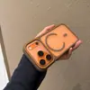 Adecuado para iPhone17Promax Funda Magnética para Teléfono Semitransparente Mate Tacto de Piel Apple 16 Cubierta Protectora Anticaídas Integral