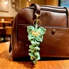 Nuevo llavero colgante de mariposa de ganchillo creativo para bolsos de amigos y llaveros de coche, regalo al por mayor