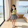 Conjunto de Duas Peças Sem Mangas Doce e Estiloso para Meninas, Top Regata com Babados e Laço Estilo Coreano e Saia Curta Bufante