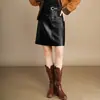 Falda Media de Cuero PU Simple y Elegante para Mujer Otoño/Invierno 2026 Nueva Cintura Alta que Cubre la Cadera Longitud Media Elegante Versátil Bodycon