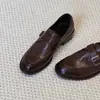 Zapatos Pequeños de Cuero Retro de Vaca para Mujer con Hebilla de Cuero Punta Redonda Tacón Grueso Zapatos de una Sola Pieza Fáciles de Poner Estilo Academia Británica Zapatos Pequeños de Cuero