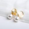Pendientes de perlas redondas esmeriladas, joyería creativa de moda transfronteriza europea y americana.