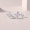 Pendientes Exquisitos de Moissanita con Diseño de Copo de Nieve Transfronterizos para Uso Diario, de Alta Gama, de Nicho, Simples, Brillantes, Tachuelas, Trébol de Cuatro Hojas
