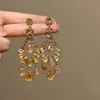 Pendientes de Borla Geométricos Huecos con Diamantes Incrustados de Aguja Plateada Personalidad de Moda Pendientes de Nicho Lujo Accesible Pendientes de Gama Alta para Mujeres