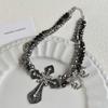 Collar Colgante de Mariposa Incrustado con Diamantes Estilo Oscuro de Lujo Ligero para Mujer, Cadena para Clavícula con Diseño Personalizado Estilo Hip Hop Europeo y Americano