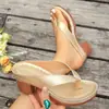 Comercio exterior transfronterizo otoño 2026 nuevas chanclas con cuña y plataforma gruesa, sandalias de dedo transfronterizas talla grande con tacón grueso y punta redonda