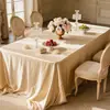 Sensação de Luxo Leve e Alto Padrão Modelo 2026 Champagne Dourado Acetinado Retangular Estilo Europeu Toalha de Mesa para Banquete Nova Toalha de Mesa para Mesa de Sobremesas de Aniversário
