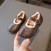 Zapatos de Piel para Niña 2026 Primavera y Otoño Estilo Coreano Estilo Pequeña Princesa Suela Suave Cómoda para Niños Zapatos Planos con Punta Dividida