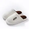 Pantuflas de algodón para mujer para primavera, otoño e invierno, pantuflas de felpa para uso doméstico, antideslizantes de interior, cálidas para parejas, venta al por mayor para hombres