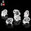 Beibeifu Cristal Blanco Natural Cristal Pequeño Pegaso Tallado Piezas Pequeñas con Agujero Cristal Accesorios para Joyería DIY Venta al por Mayor