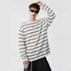 Camiseta listrada color-block estilo retrô americano de manga comprida, masculina, tendência de outono, corte solto, modeladora, top versátil para usar por baixo