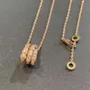 Collar de Serpiente Completo de Diamantes para Mujer, Chapado en Oro V con Oro Rosa de 18 Quilates, Diseño de Cabeza de Serpiente y Hueso de Serpiente, Cadena para Clavícula de Tres Círculos, Sencillo y Lujoso, Estilo de Nicho