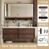 Nuevo mueble de baño de estilo minimalista con lavabo integrado de cerámica, armario espejo multifuncional de almacenamiento y combinación de madera maciza