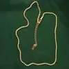 Cadena retorcida de acero inoxidable chapada en oro de 18 quilates, Cadena unisex de acero de titanio estilo hip-hop que no se decolora, Collar para parejas