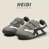 Zapatos Forrest Gump para Niños Primavera y Otoño 2026 Zapatos Deportivos para Niños Tenis Casuales Zapatos Blancos para Niñas Zapatos de Entrenamiento Alemanes para Bebés con Suela Suave