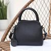 2025 nuevo bolso de cuero de primera capa para mujer Europa y Estados Unidos fabricantes de bolsos de gema venta al por mayor comercio exterior transfronterizo bolso bandolera portátil