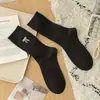 Meias com Laço Bordado para Mulheres, Novas Meias de Lã de Cano Médio, Meias Longas Tendência Fofas de Outono e Inverno para Combinar com Sapatos Pequenos de Couro