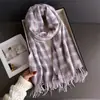 Bufanda de Moda Cálida Estilo Occidental a Cuadros para Otoño e Invierno para Hombres y Mujeres, Bufanda Versátil con Borlas de Imitación Cachemir para Ropa de Trabajo