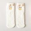 Calcetines de felpa coral de dibujos animados para mujer otoño e invierno media pantorrilla Navidad bordado hogar cálido piso para dormir calcetines felpa fábrica mayoreo