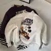 Sudadera Gruesa con Forro de Felpa para Niños 2025 Estilo Coreano Mickey Pulóver Moderno Top Cálido para Niños y Niñas