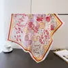 Novo Lenço Quadrado de Seda com Estampa de Flor de Romã Xale Lenço de Pescoço Toque de Luxo Lenço Quadrado Pequeno para Amarrar Lenço de Cabeça Lenço de Seda Lenço