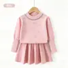 Conjunto de Tricô Liso para Meninas Estilo Fashion Laço Outono e Inverno Conjunto de Duas Peças Decote com Apliques de Strass Suéter Pulôver Doce
