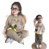Conjunto de dos piezas de moda coreana para primavera y otoño, dulce y lindo, con sudadera de cuello redondo y pantalones jogger casuales con estampado de oso de dibujos animados para bebés