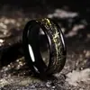 Anillo Plano Negro de Acero de Tungsteno Ancho 8 con Incrustación de Hilo de Oro Anillo de Tungsteno Dorado Venta Caliente Transfronteriza Amazon Venta Directa de Fábrica
