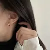 Brincos geométricos irregulares torcidos, brincos pequenos simples para mulheres, temperamento feminino, brincos coreanos, fivela de orelha de celebridade da Internet, joias para orelha