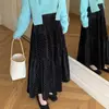 Nova Saia Longa Estampada de Veludo com Bolinhas Estilo Francês Outono/Inverno para Mulheres, Cintura Elástica, Patchwork em Camadas