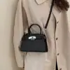 Bolso de Mano Pequeño Elegante de Gama Alta para Mujer 2026 Nuevo Bolso Cruzado Versátil Bolso Tote Pequeño Kelly Super Popular de Moda