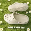Zapatos Versátiles con Agujeros de Nube Sandalias para Mujer Chanclas para Exteriores para Mujer Zapatos de Playa Pantuflas para el Hogar Zapatos para Mujer Pantuflas de Punta Cerrada