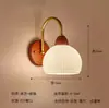 Carga sin cables instalación magnética lámpara de pared para mesita de noche luz de lujo pared de fondo de sala de estar francesa pasillo lirio dormitorio hierro