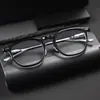Gafas de Marco de Titanio con Patillas Doradas Adhesivas, Marco de Titanio Unisex, Gafas de Marco de Acetato sin Puntas en las Patillas, Venta al por Mayor de Fábrica 8132 Color Carey