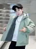 Chaqueta con capucha y forro de polar para niños, nuevo modelo otoño e invierno 2026, chaqueta cálida y holgada para niños mayores, prenda de abrigo de moda