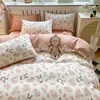 Juego de Ropa de Cama Fresco y Sencillo de Cuatro Piezas, Funda de Edredón, Ropa de Cama Individual para Dormitorio de Chicas, Uso en el Hogar, Lavable, Conjunto Moderno de Tres Piezas