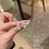 Lujo Ligero y Sensación de Alta Gama, Pendientes Dulces y Delicados de Doble Corazón de Circonita, Diseño de Nicho, Pendientes Versátiles y Exquisitos, Pendientes de Circonita