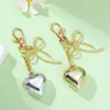 Diseño Nicho Coreano Ins Lazo Simple Corazón Estéreo Llavero Metálico Colgante de Bolso Regalo Conmemorativo