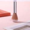 Único Blush Brush High Glow Brush Loose Brush Ferramentas de beleza escova nariz escova portátil macio cabelo maquiagem escova finalizadora escova