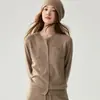Nuevo cárdigan de cachemira para otoño e invierno, diseño de cuello redondo para mujer, con bolsillos, manga larga, suéter de punto con temperamento, elegante y versátil