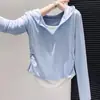 Camiseta de Manga Larga Ajustada con Capucha y Cuello Redondo, Estilo Falso de Dos Piezas para Mujer, Nuevo Estilo Primavera y Otoño, Top Corto Fruncido que Marca la Cintura