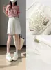 Jeans blancos de mujer de longitud media, cuidadosamente seleccionados para el verano, finos, de cintura alta, corte holgado, adelgazantes, bordados, de pierna recta, shorts de pierna ancha