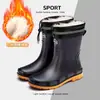 Botas de lluvia ligeras de corte bajo hasta la pantorrilla, cálidas, para hombre; zapatos y botas de invierno impermeables, cortos y de corte alto, engrosados