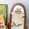 Bolsa Triangular Floral de Verão para Bebê Menina Roupa de Peidar Estilo Coreano ins Gola Redonda Borda Colorida Macacão de Engatinhar Faixa de Cabelo