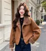 Jaqueta Curta de Camurça Marrom Escuro com Lã de Cordeiro Feminina Inverno Estilo Coreano Retro Gola Lapela Único Botão Solta Petite Para o Trabalho