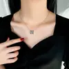 Collar de cadena de hueso de serpiente letra H acero de titanio cadena de clavícula de alta calidad para mujer cadena de suéter que no se decolora accesorios de estilo frío al por mayor